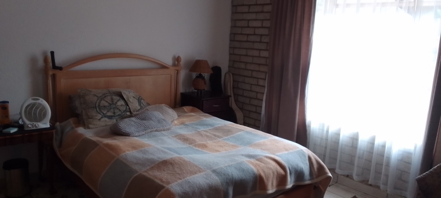 3 Bedroom Property for Sale in Geelhoutpark North West
